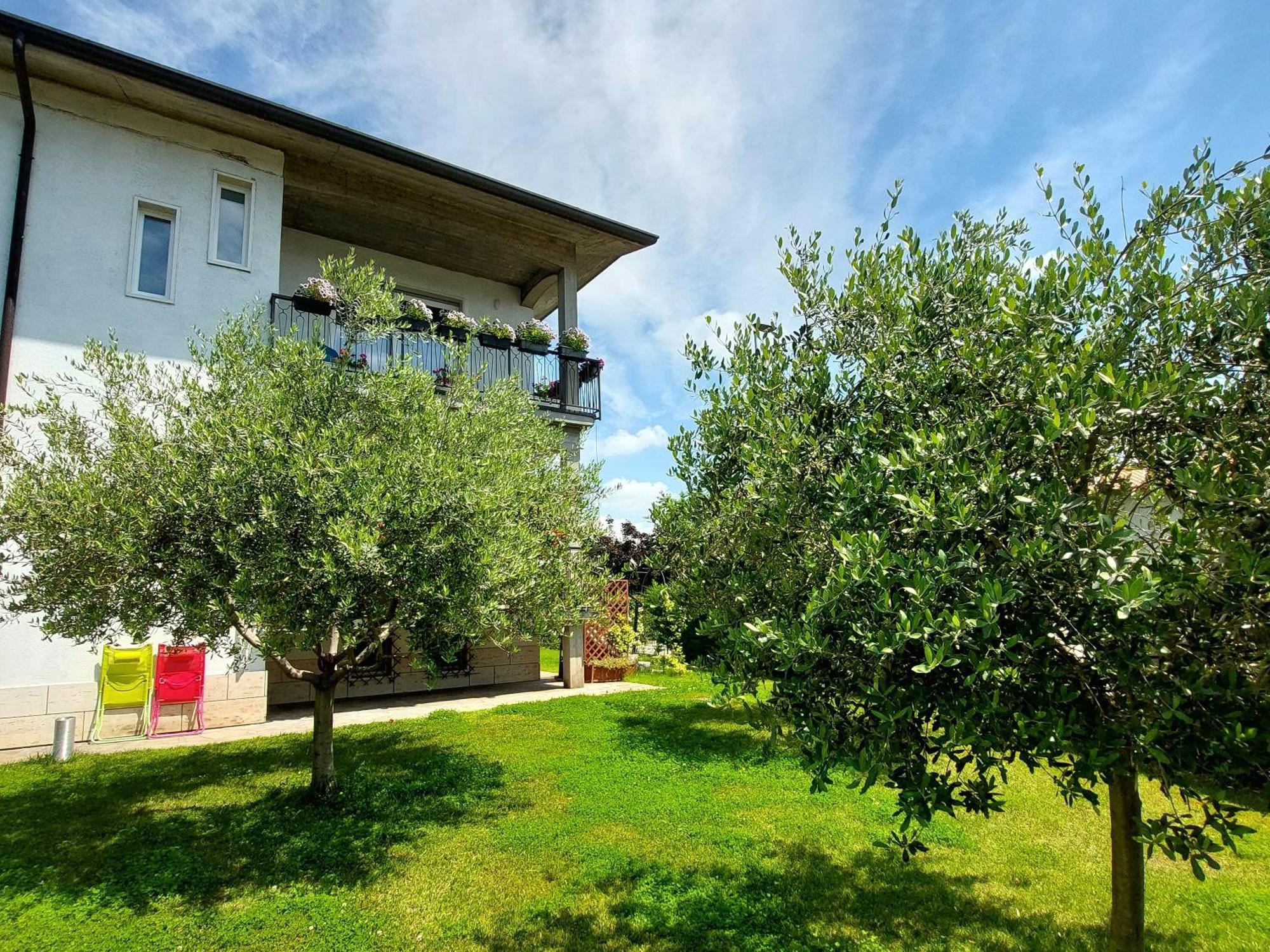 Villa Dolcitalia Tra Gardaland E Le Terme Di Cola Lazise Ngoại thất bức ảnh